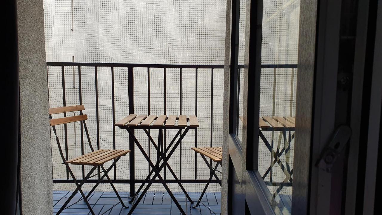 Modern Apartment In The City Center 卡托维兹 外观 照片